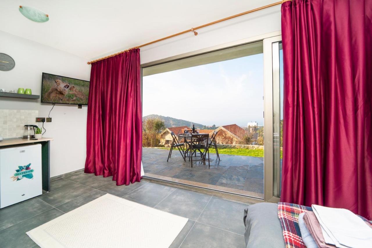 Chardonnay Guest Studio Rooms With Great View For Nature Lovers Kyrenia  Ngoại thất bức ảnh